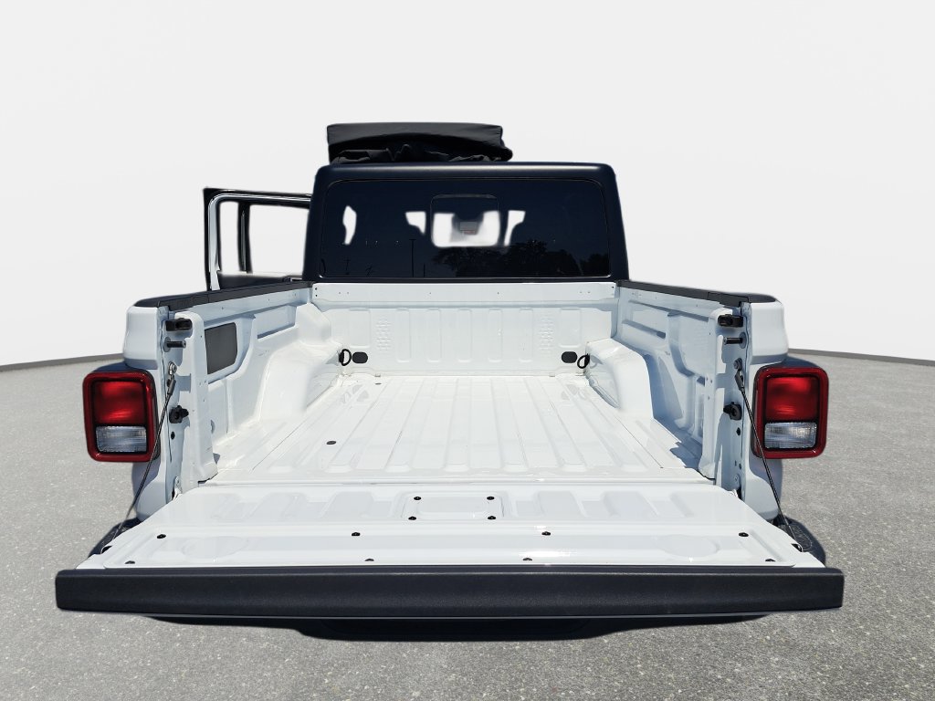 New 2026 Jeep Gladiator Sport AWD/4WD image 12