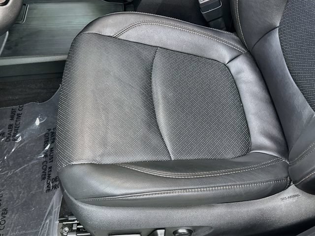 Used 2025 Toyota Sienna Platinum AWD/4WD image 20