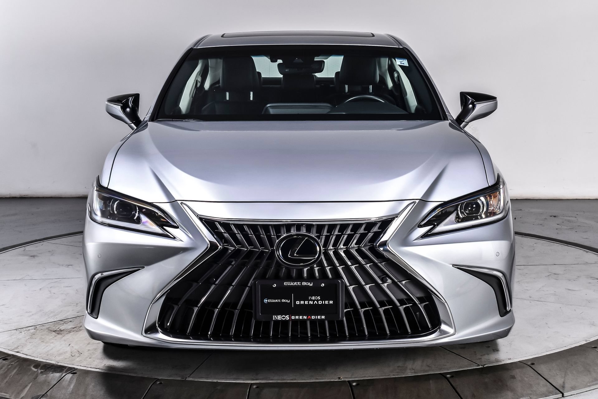 Used 2025 Lexus ES 300h w/ Premium Package FWD image 8