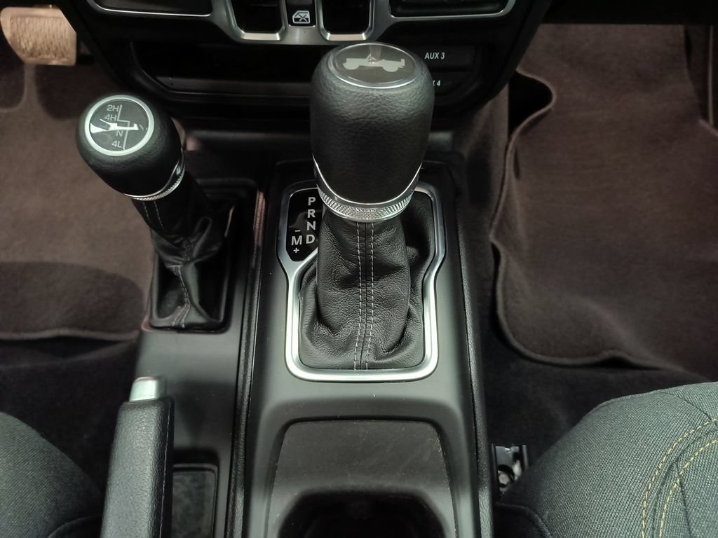Used 2026 Jeep Wrangler Unlimited Sport AWD/4WD image 14