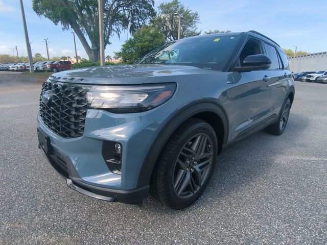 New 2026 Ford Explorer ST-Line w/ ST-Line Street Pack RWD image 9