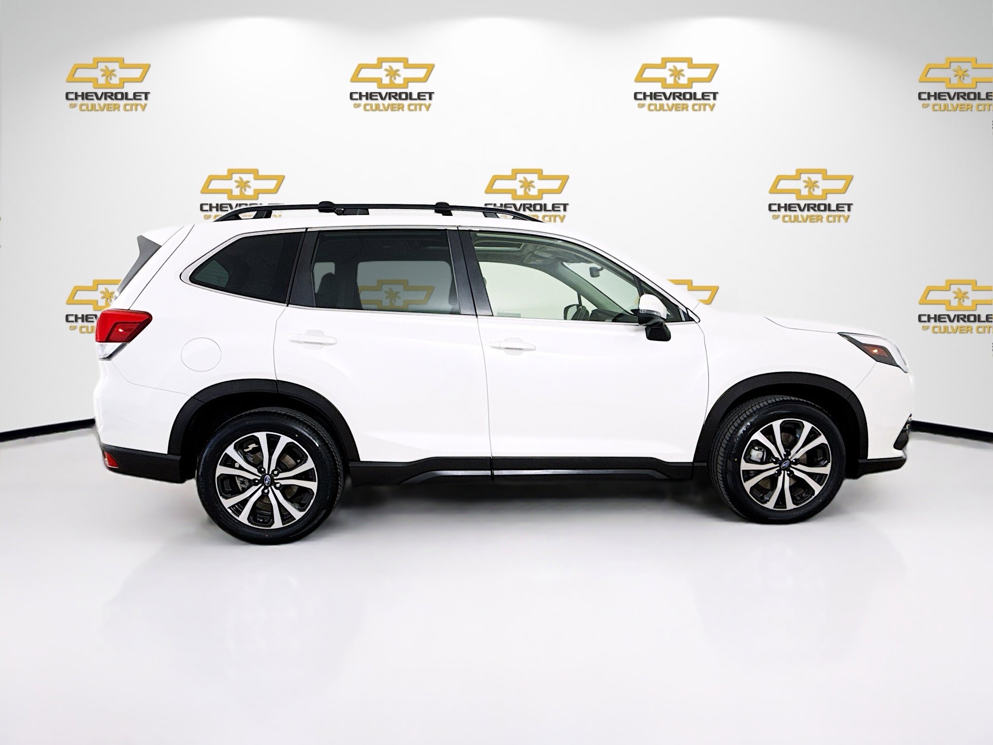 Used 2023 Subaru Forester Limited AWD/4WD image 8
