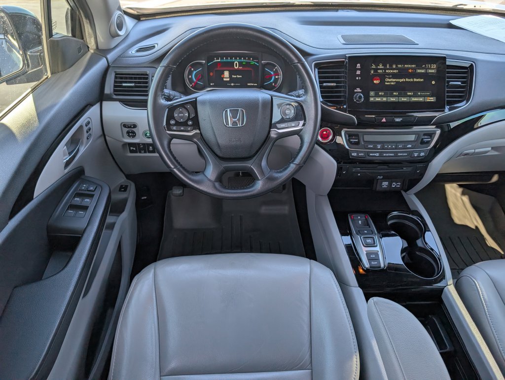 Used 2020 Honda Pilot Touring image 13