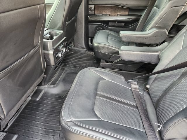 Used 2018 Ford Expedition Limited w/ Equipment Group 301A AWD/4WD image 32