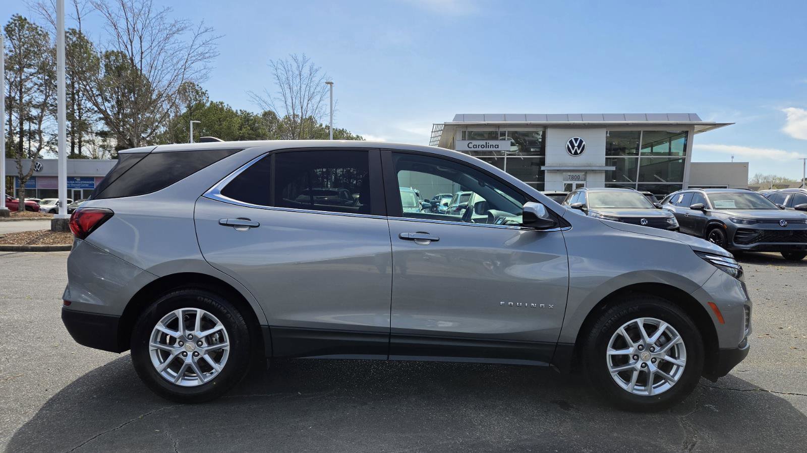 Used 2023 Chevrolet Equinox LT image 6
