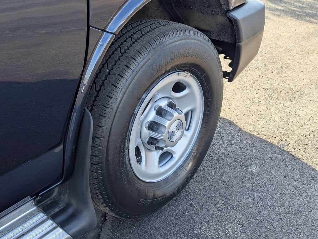 Used 2014 Chevrolet Express 3500 LS image 24