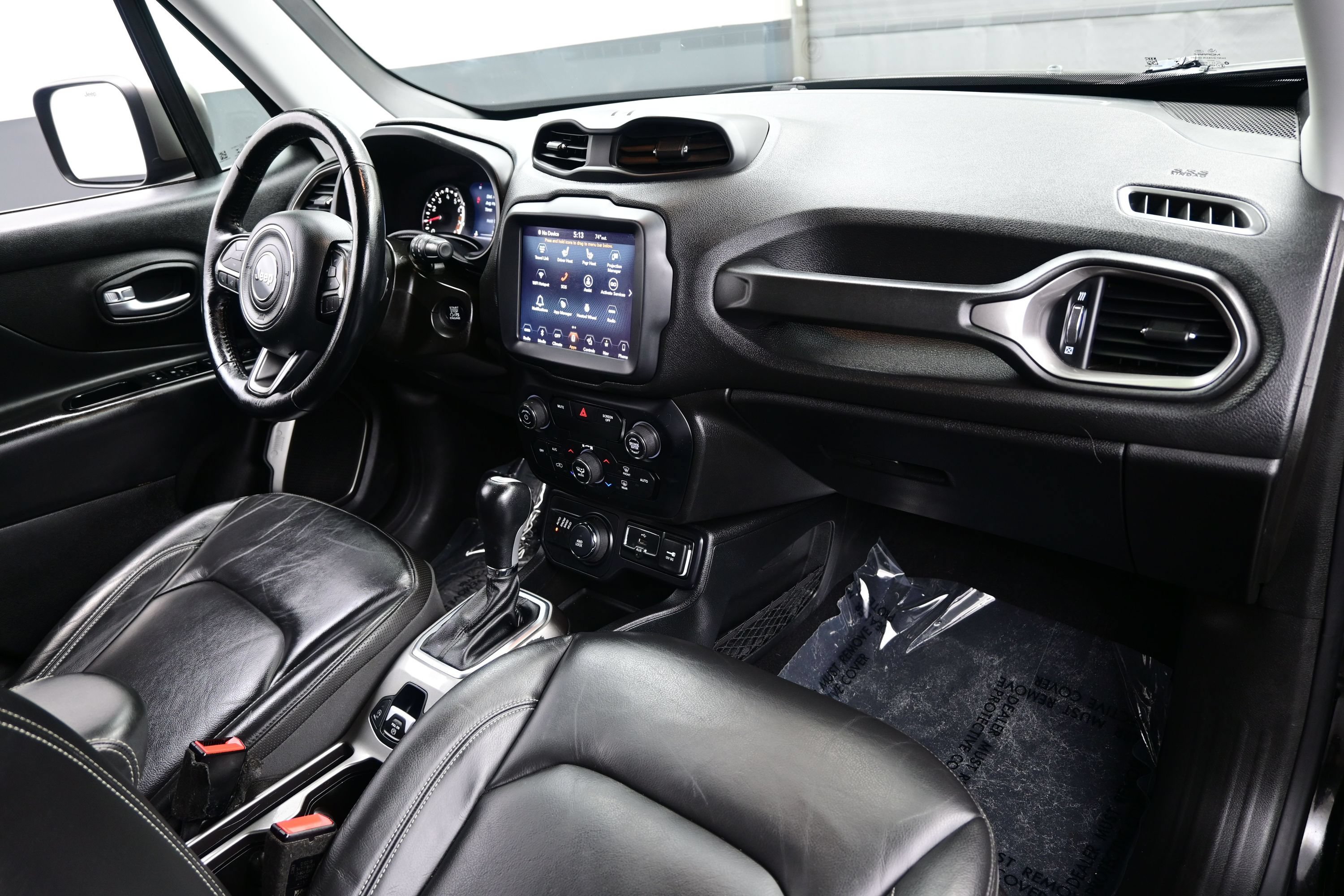 Used 2019 Jeep Renegade Limited w/ UConnect 8.4 Nav Group AWD/4WD image 15
