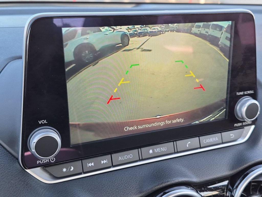 Used 2025 Nissan Sentra SV FWD image 19