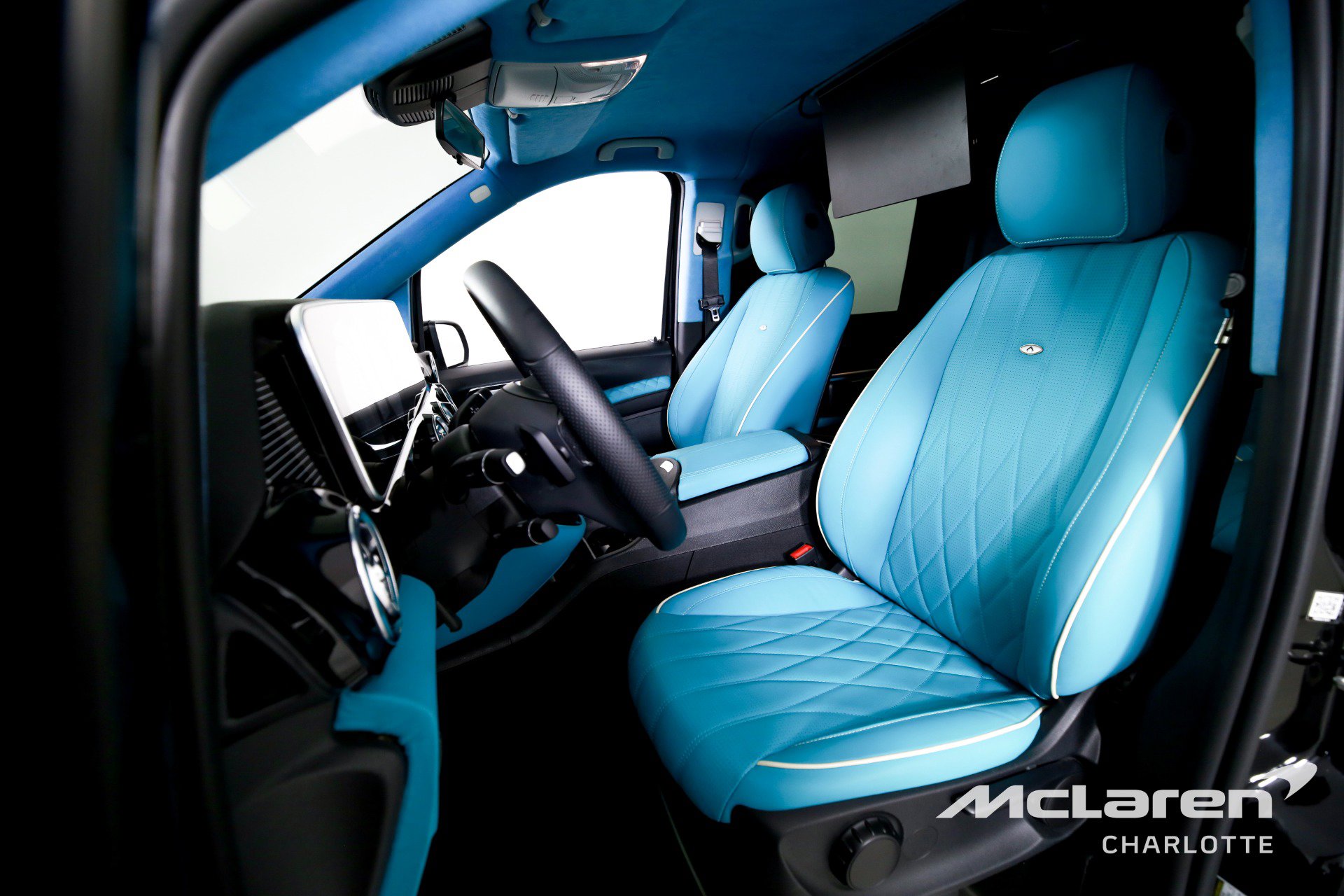 Used 2023 Mercedes-Benz Metris Passenger image 11