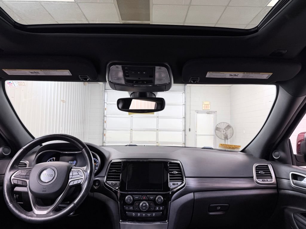 Used 2019 Jeep Grand Cherokee Altitude AWD/4WD image 22