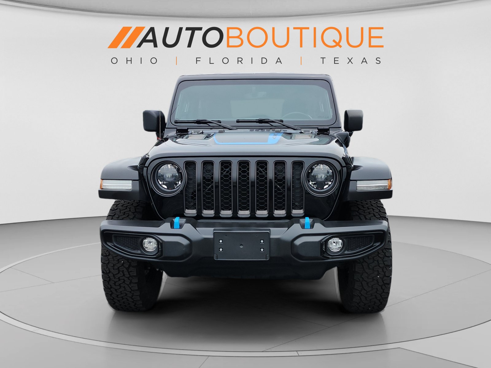 Used 2023 Jeep Wrangler Unlimited Rubicon 4xe w/ Cold Weather Group AWD/4WD image 9