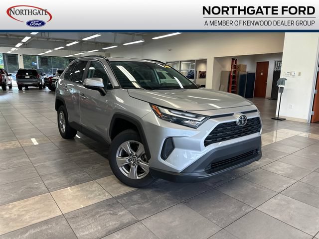 Used 2025 Toyota RAV4 XLE w/ Convenience Package AWD/4WD image 1