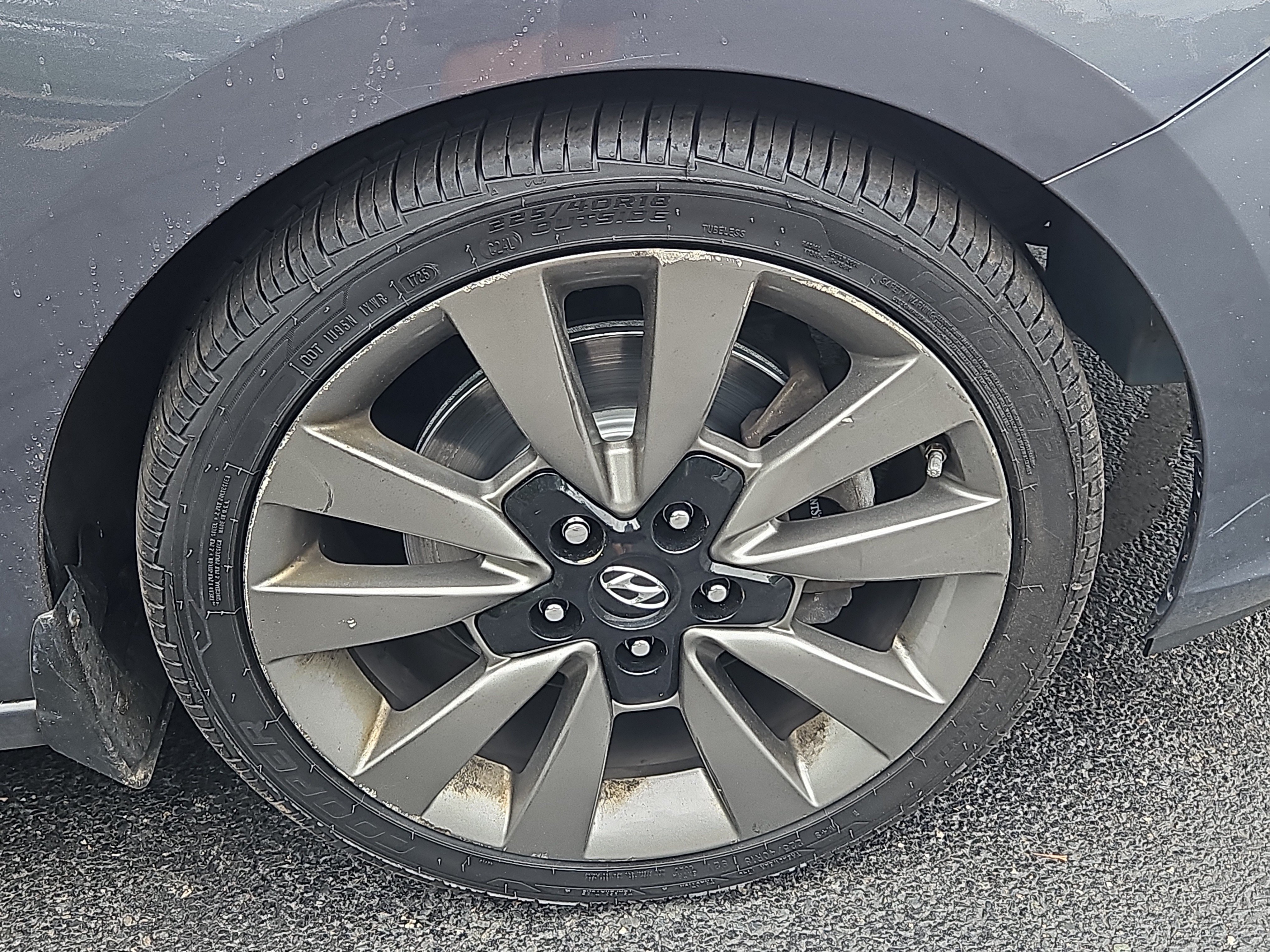 Used 2018 Hyundai Elantra GT Sport w/ Sport Tech Package 04 FWD image 28