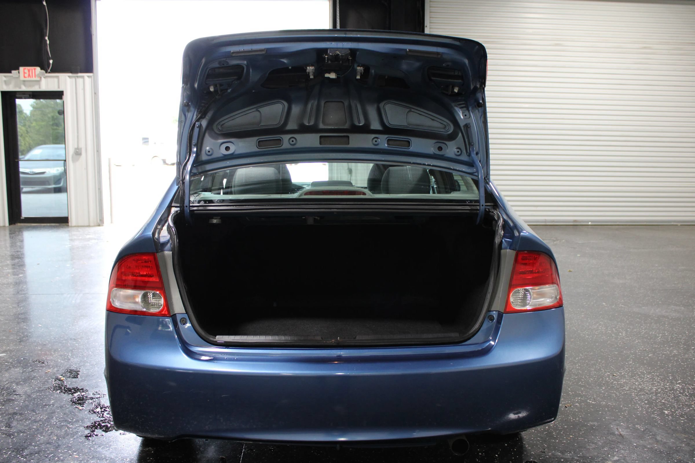 Used 2010 Honda Civic LX image 25