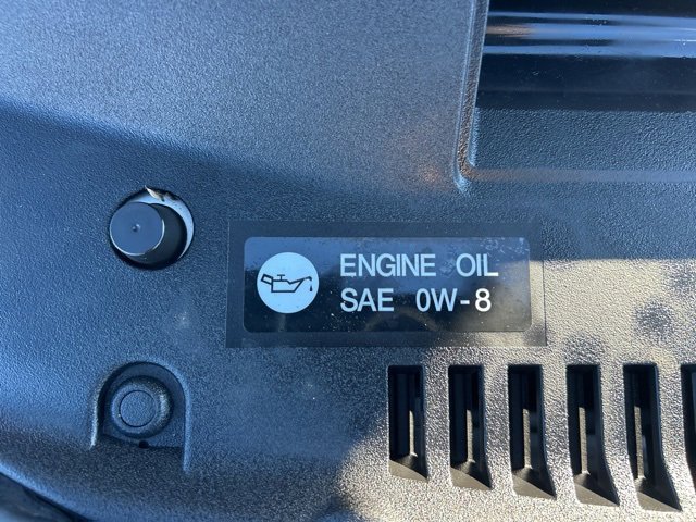 Used 2025 Toyota Camry SE image 12