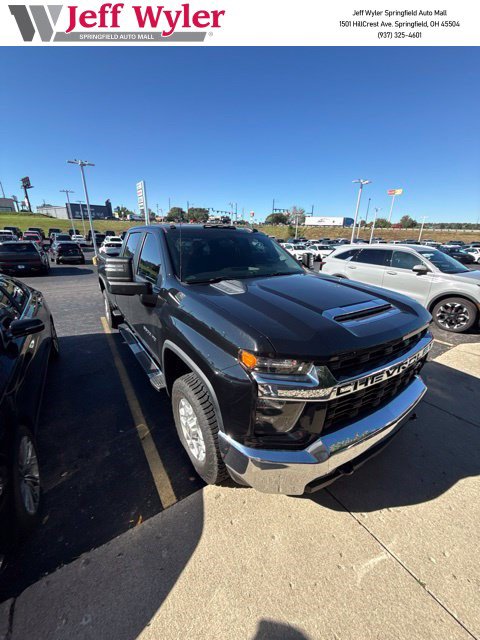 Used 2022 Chevrolet Silverado 3500 LT w/ Convenience Package AWD/4WD image 1