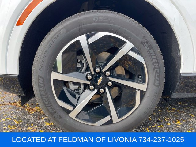 Certified 2024 Chevrolet Equinox EV LT FWD image 9