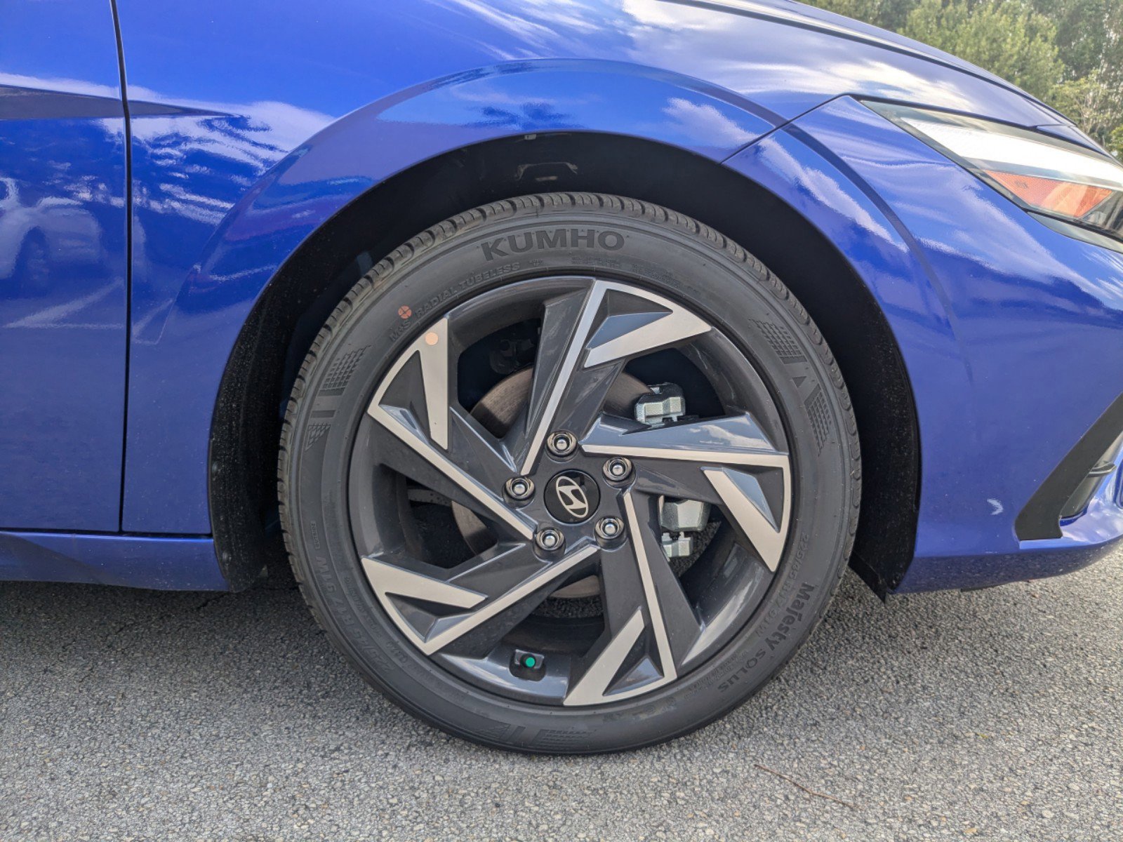 New 2025 Hyundai Elantra SEL image 11