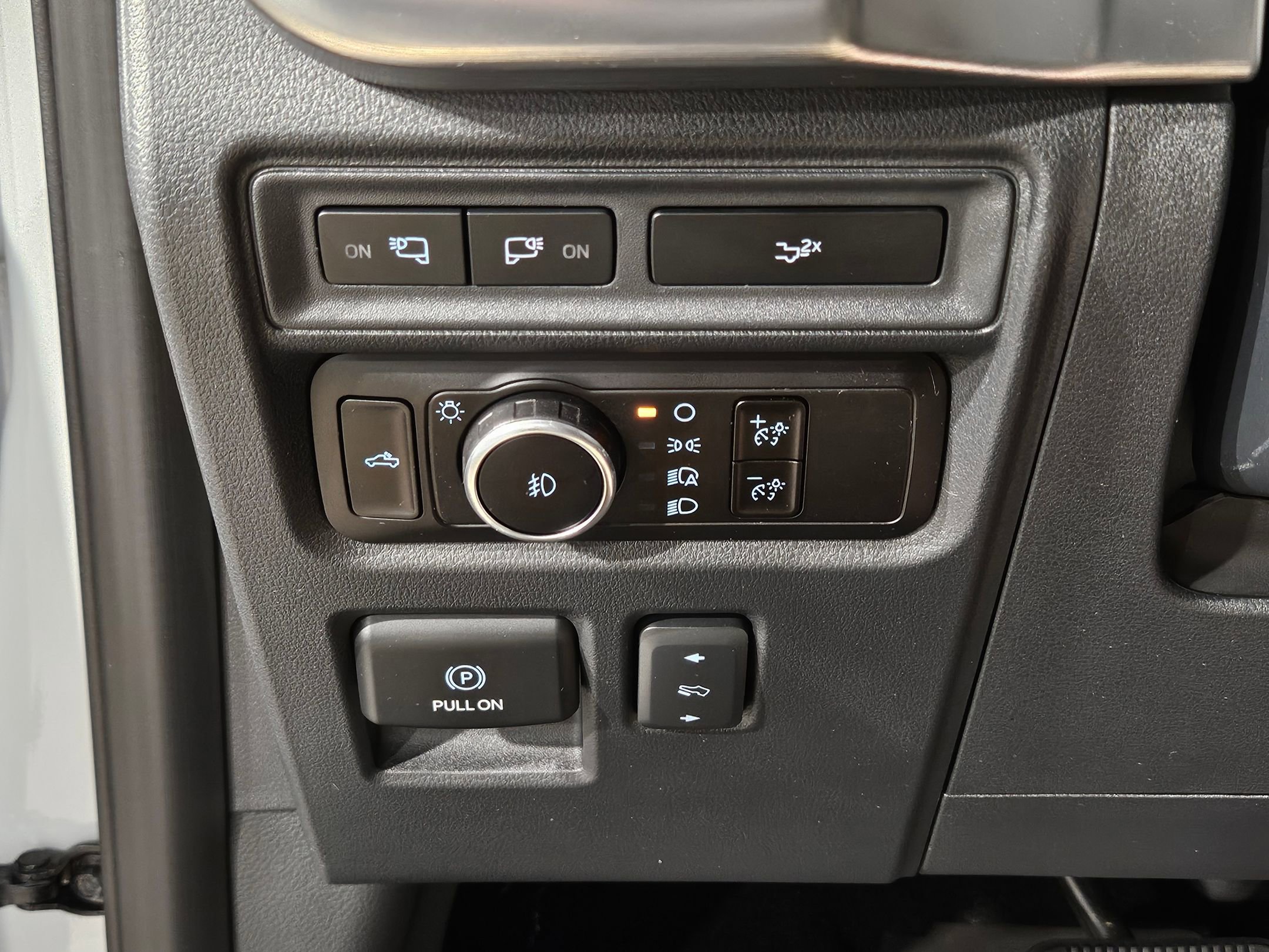 Used 2023 Ford F150 Lariat w/ Equipment Group 502A High image 25