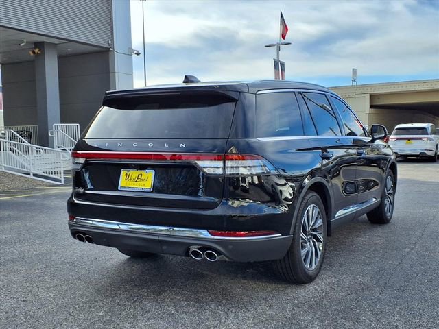 New 2026 Lincoln Aviator 2WD image 2
