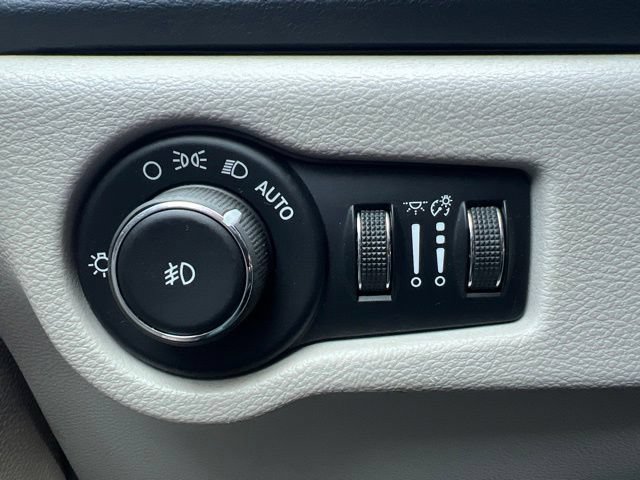 Certified 2017 Chrysler Pacifica Touring-L FWD image 20