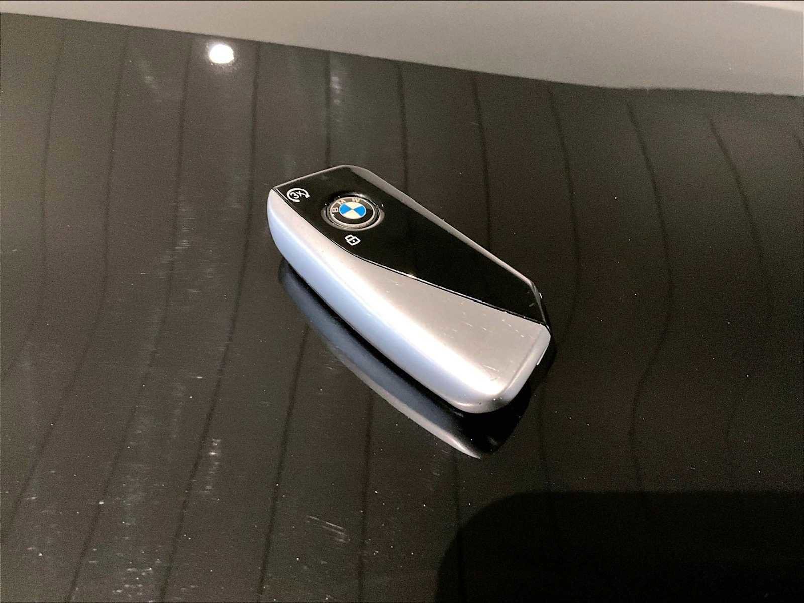 Used 2024 BMW X7 xDrive40i w/ M Sport Package image 35