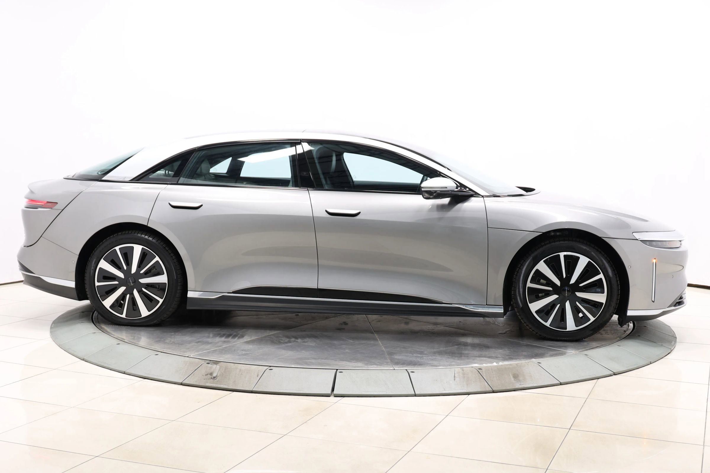Used 2023 Lucid Air Grand Touring image 68
