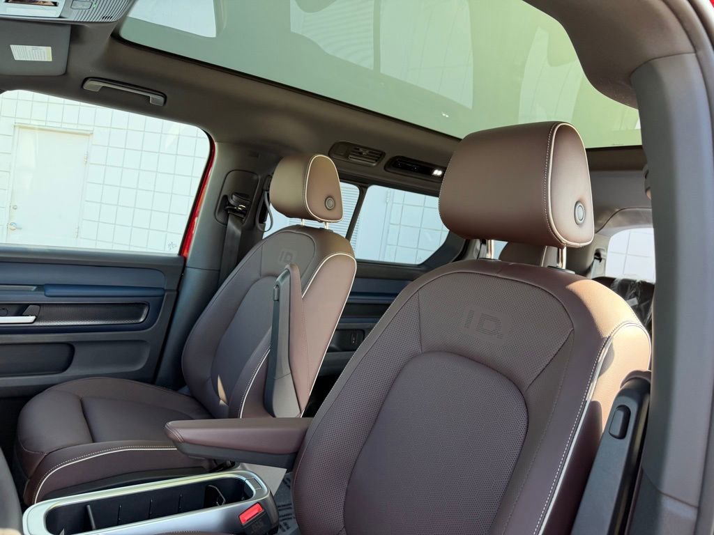 New 2025 Volkswagen ID. Buzz Pro S Plus image 15