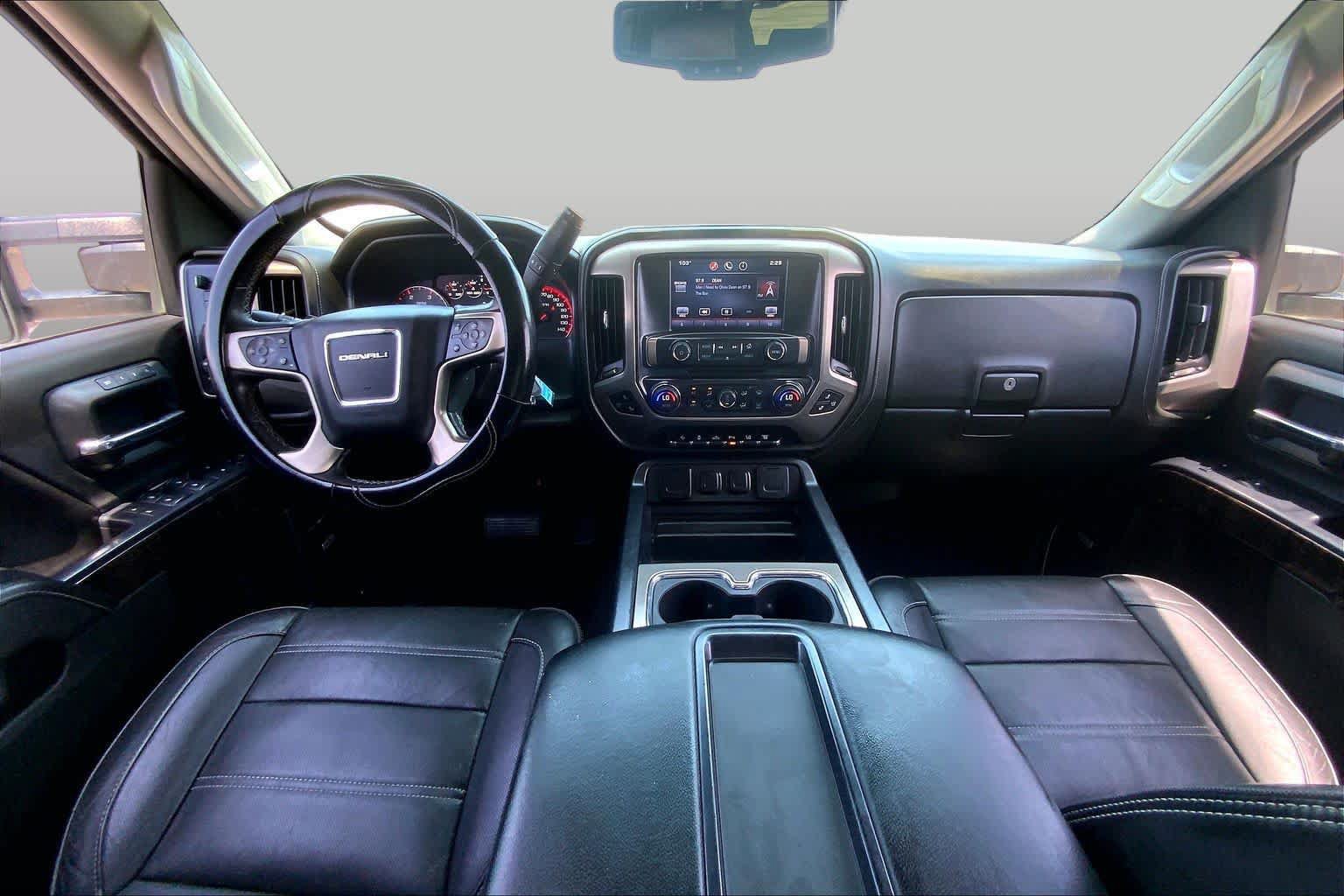 Used 2015 GMC Sierra 2500 Denali w/ Duramax Plus Package AWD/4WD image 16