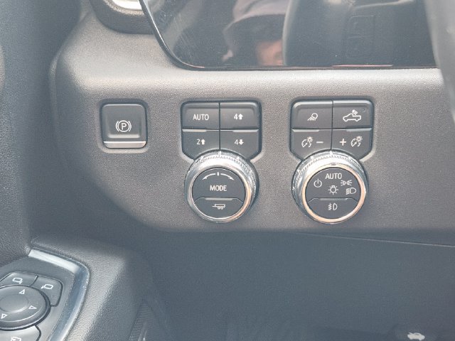 Used 2022 GMC Sierra 1500 SLT AWD/4WD image 22