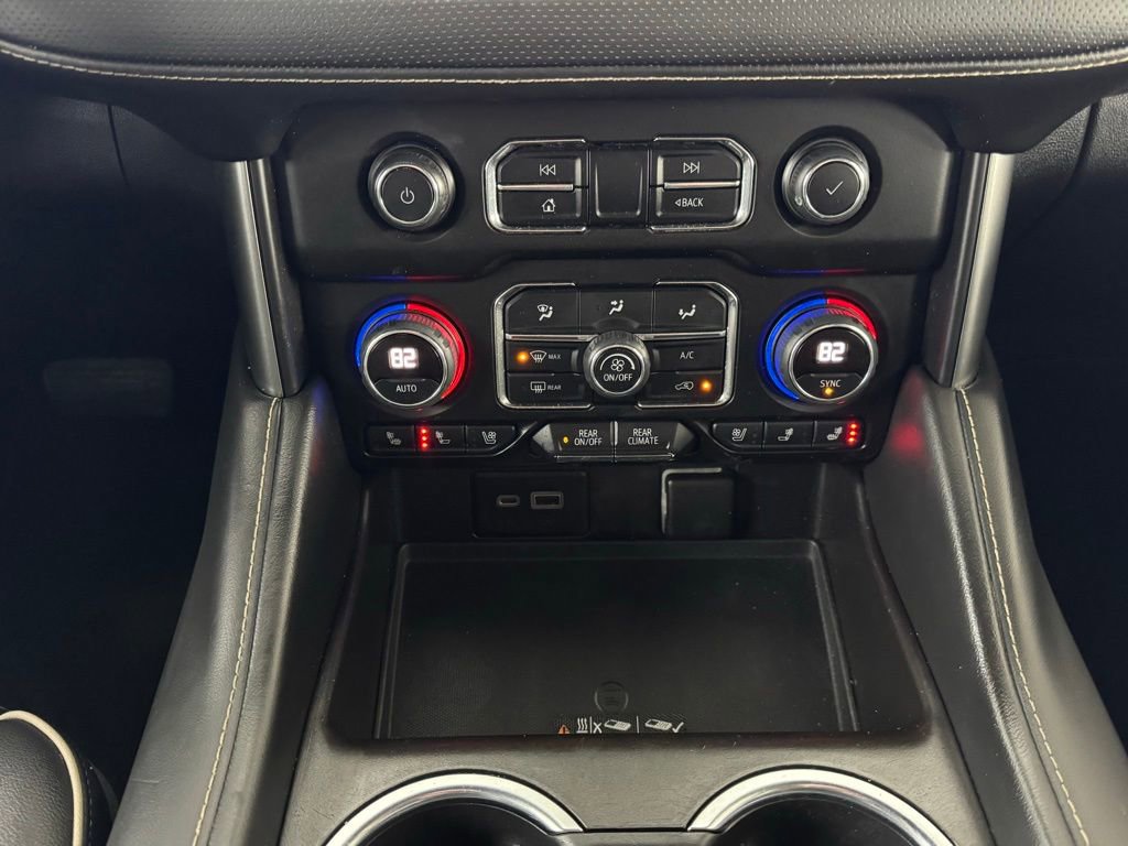 Used 2021 Chevrolet Suburban Premier w/ Premium Package image 34