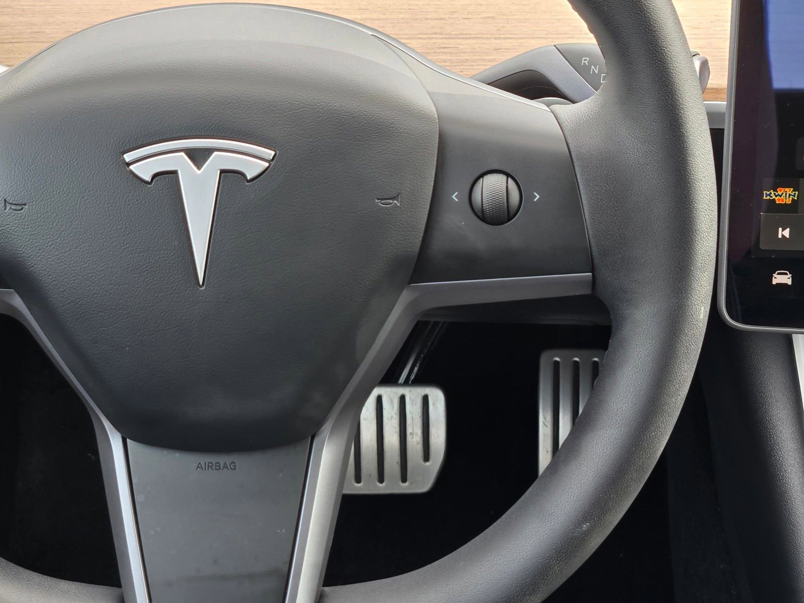 Used 2020 Tesla Model 3 Performance image 16
