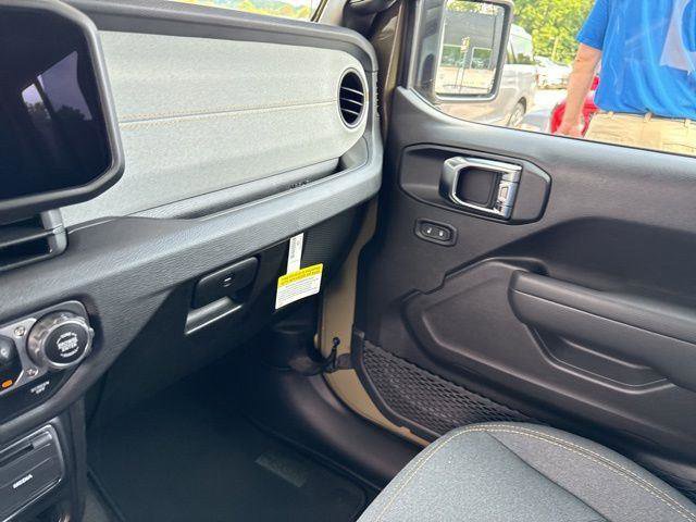New 2025 Jeep Wrangler Sport S image 23