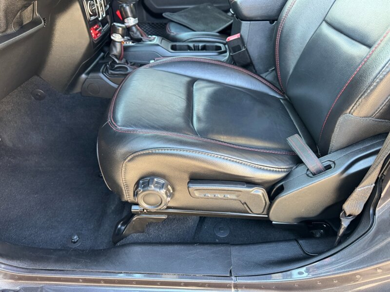 Used 2020 Jeep Wrangler Unlimited Rubicon image 24