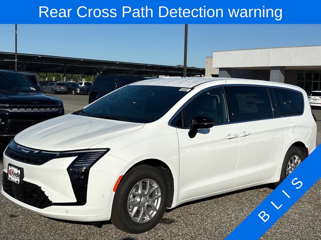 New 2027 Chrysler Pacifica Select FWD image 5