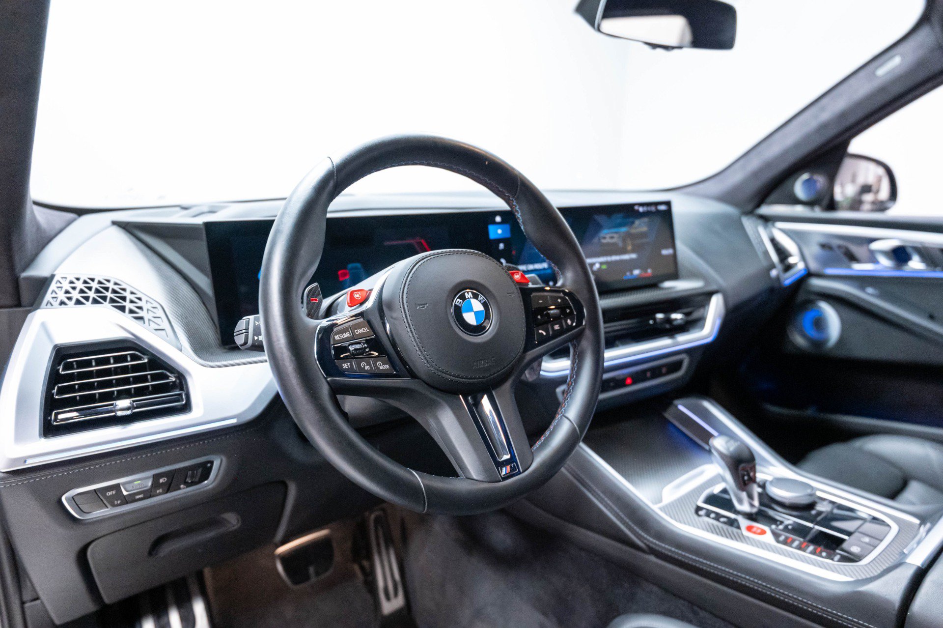 Used 2023 BMW XM w/ M Driver's Package AWD/4WD image 9