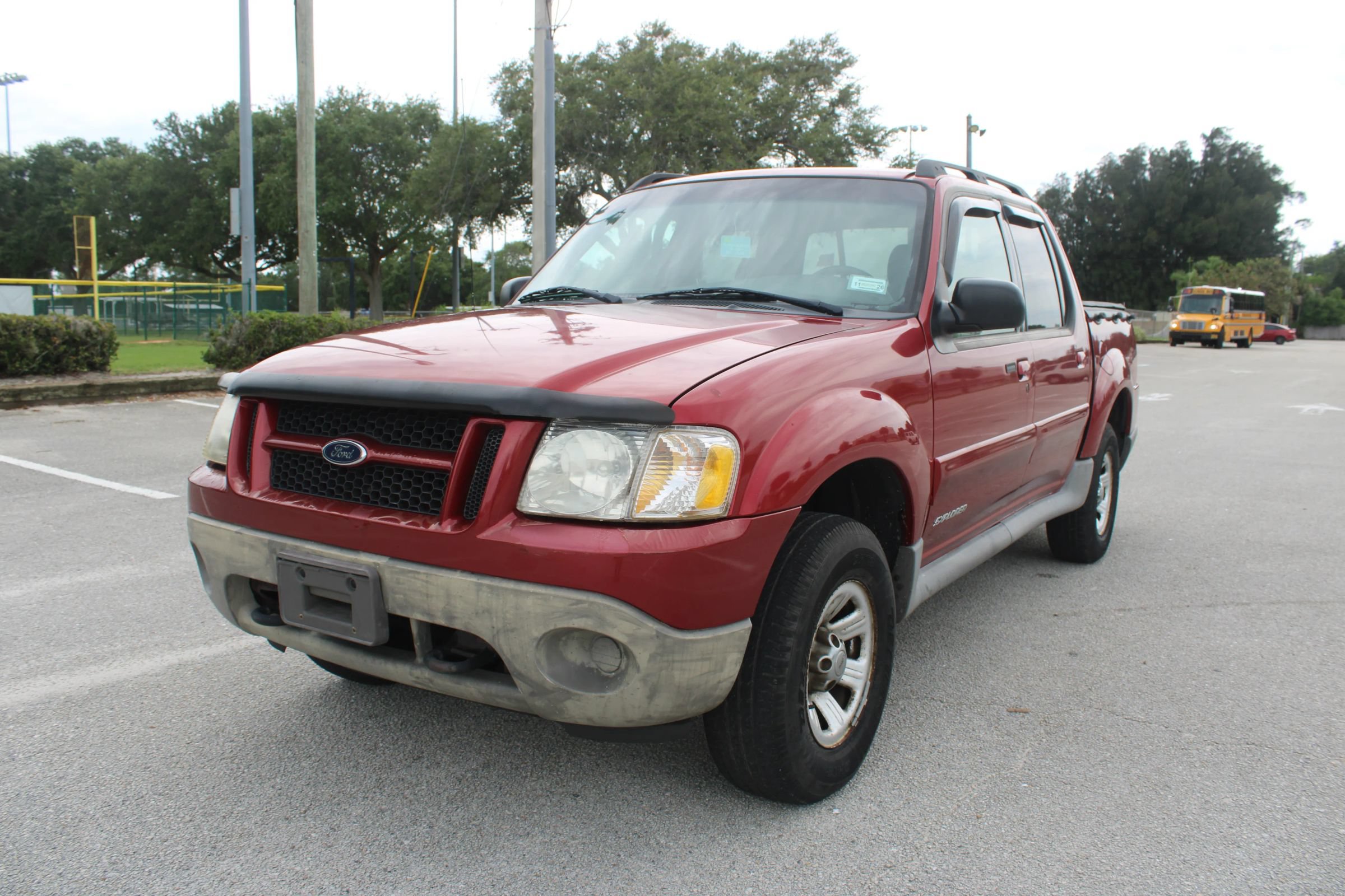 Used 2001 Ford Explorer Sport Trac 4x4 image 3