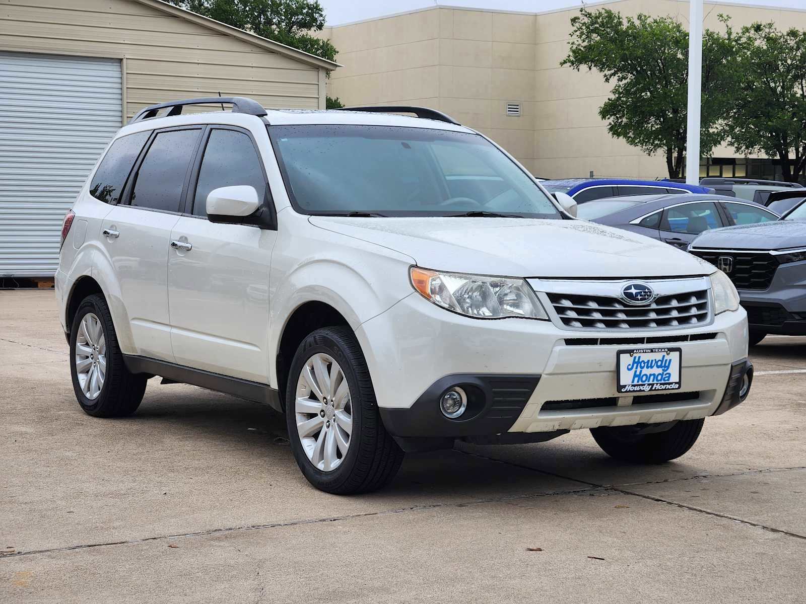 Used 2013 Subaru Forester 2.5X Limited AWD/4WD image 3