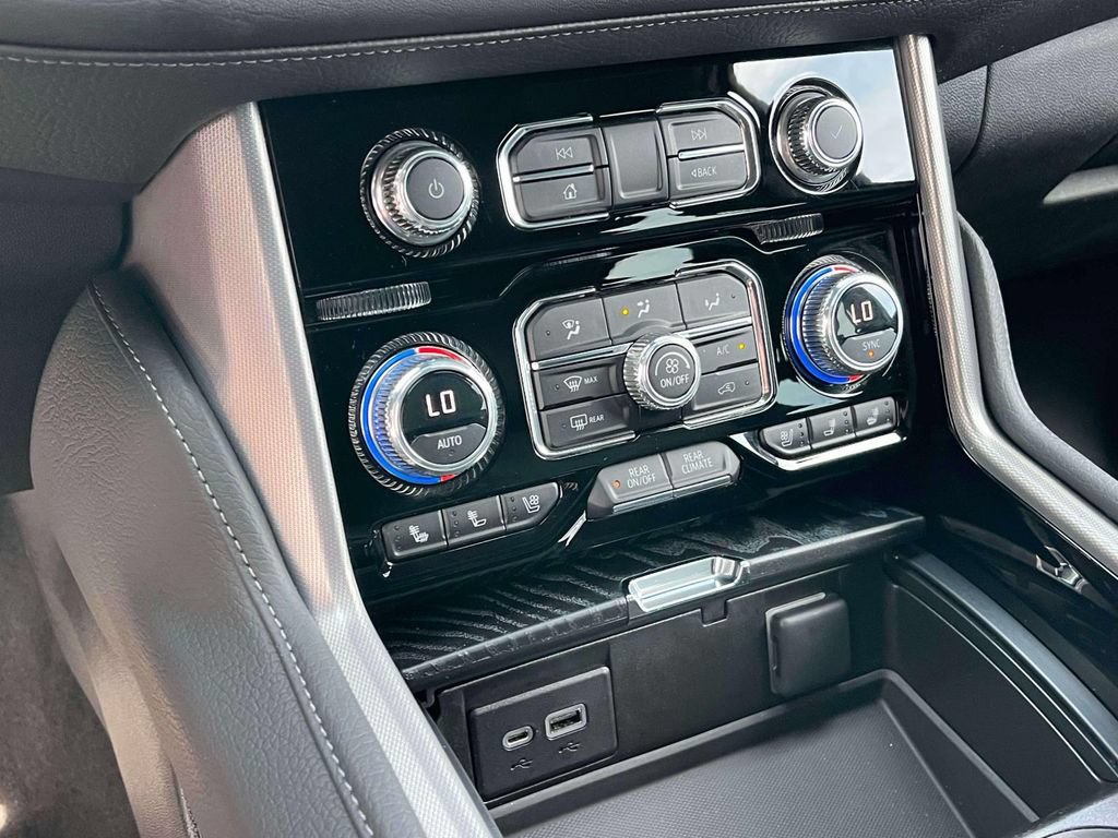 Certified 2023 GMC Yukon XL Denali AWD/4WD image 34