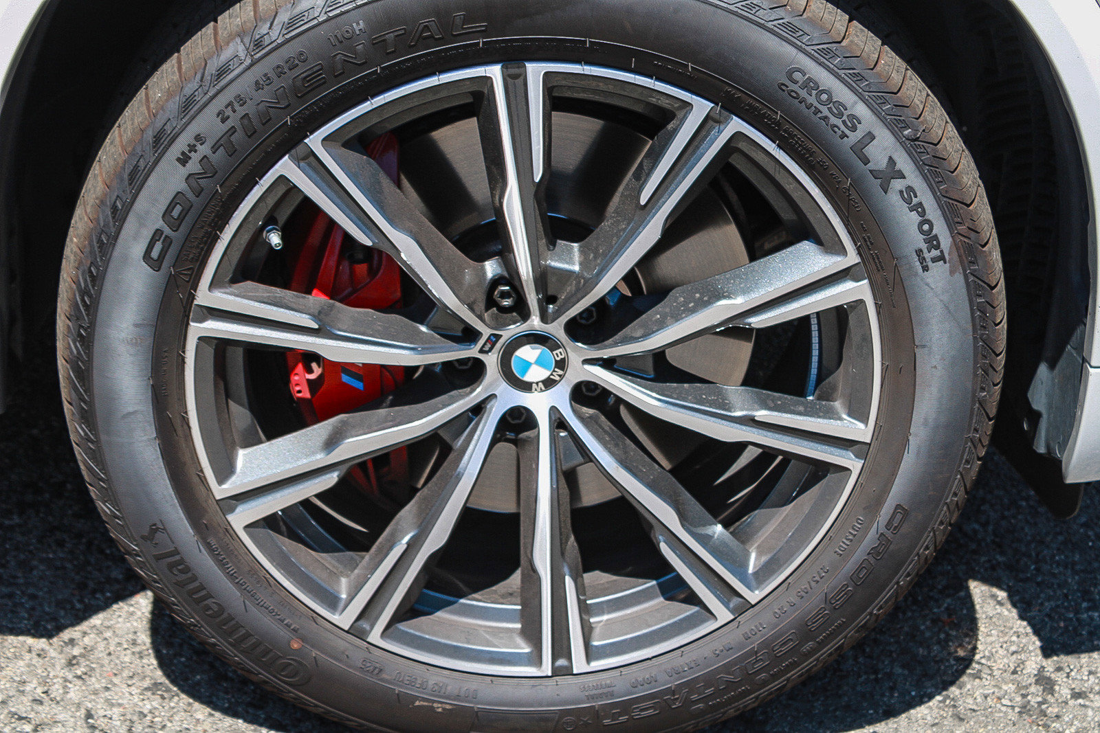 Certified 2024 BMW X5 xDrive40i w/ M Sport Package AWD/4WD image 9