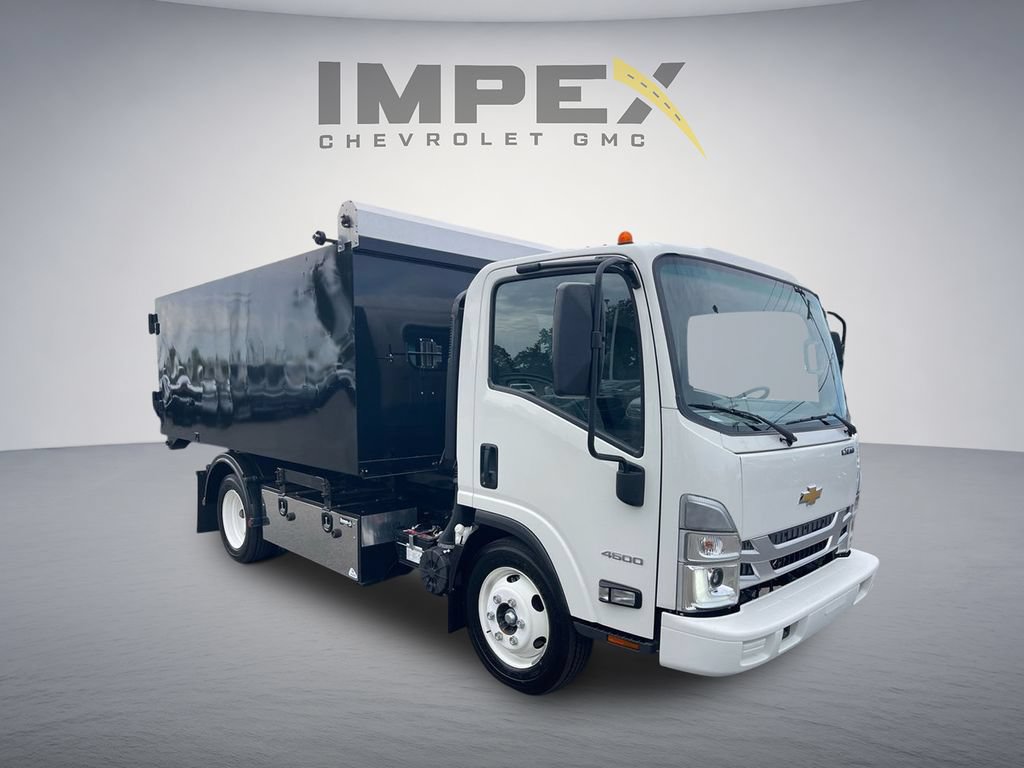 Used 2024 Chevrolet Low Cab Forward RWD image 7