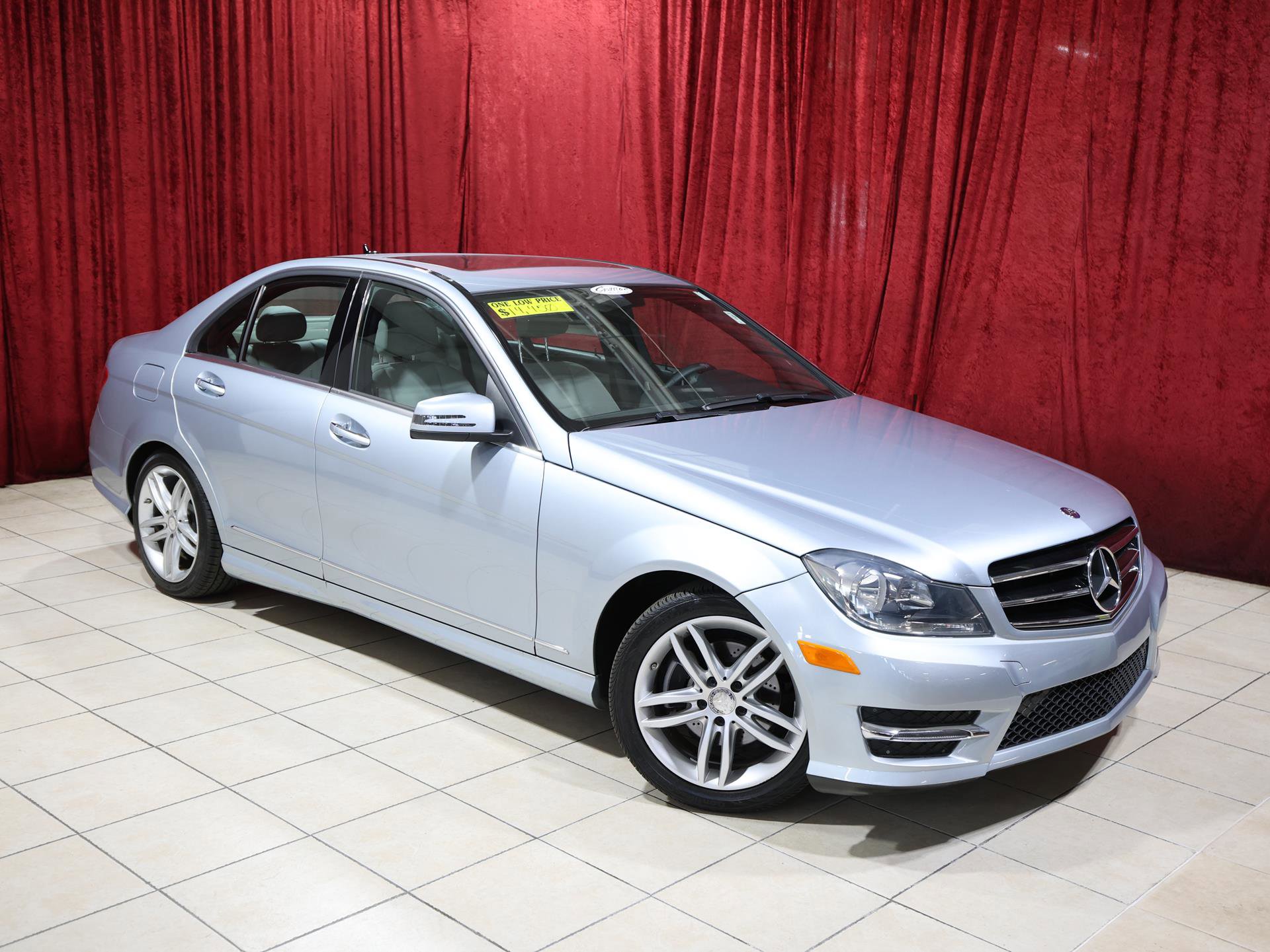 Used 2014 Mercedes-Benz C 250 Sedan image 2
