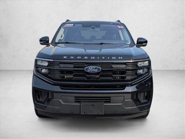 Certified 2025 Ford Expedition Active AWD/4WD video 2