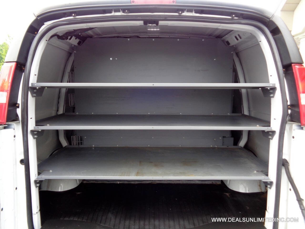 Used 2021 Chevrolet Express 2500 image 16