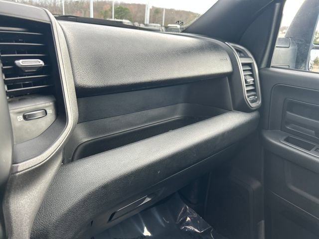 Used 2024 RAM 2500 Tradesman w/ Chrome Appearance Group image 25