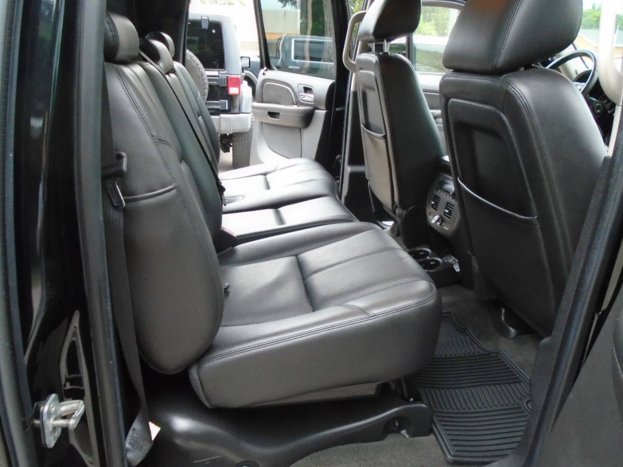 Used 2012 Chevrolet Avalanche LT w/ All-Star Edition RWD image 14