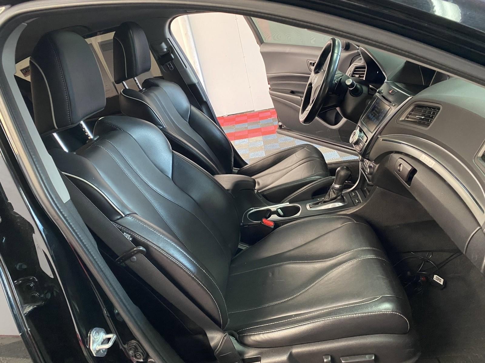 Used 2021 Acura ILX w/ Premium Package image 9