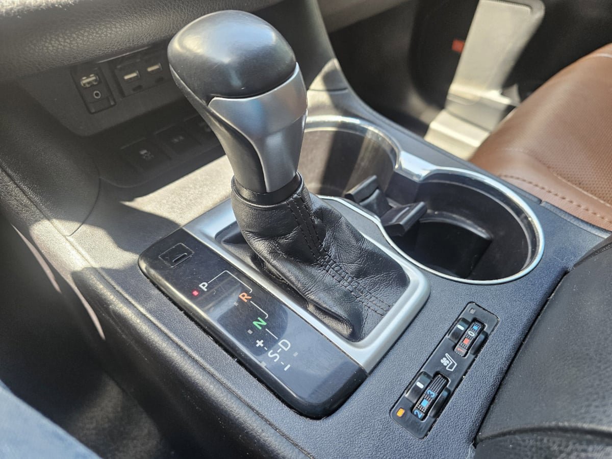Used 2019 Toyota Highlander Limited Platinum AWD/4WD image 20