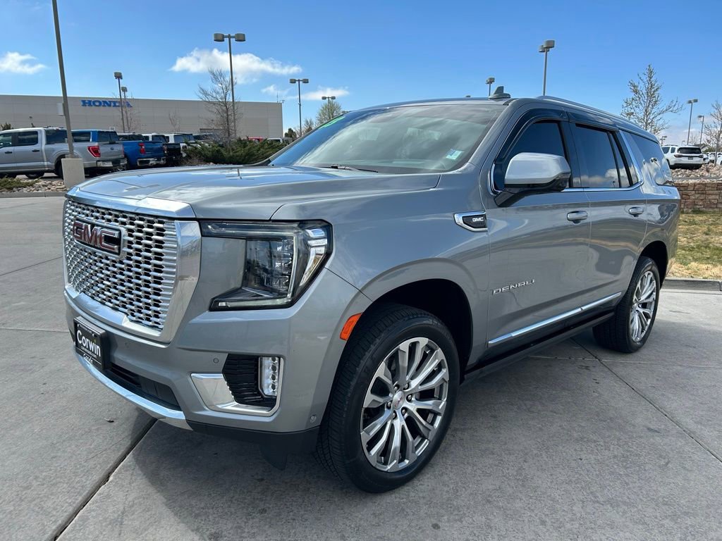 Used 2023 GMC Yukon Denali w/ Denali Reserve Package AWD/4WD image 3