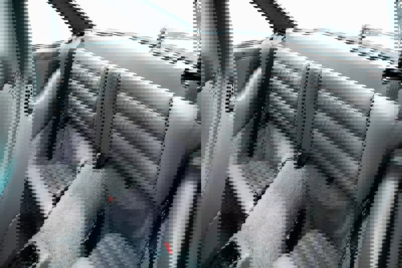 Used 1992 Porsche 911 Turbo image 25